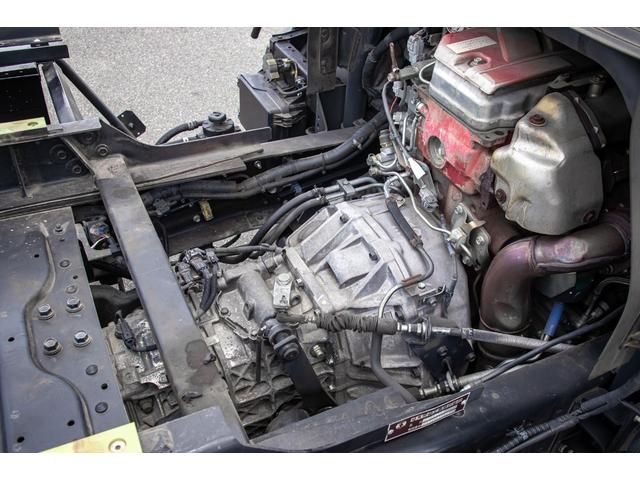トヨエース 　積載車　タイヤ固縛　開閉アオリ　工具箱　　積載量３０００ｋｇ　６速ＭＴ　ラジコン　極東フラトップ　レッカー（65枚目）