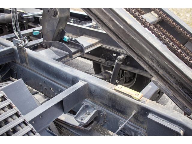 トヨエース 　積載車　タイヤ固縛　開閉アオリ　工具箱　　積載量３０００ｋｇ　６速ＭＴ　ラジコン　極東フラトップ　レッカー（69枚目）