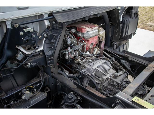 トヨエース 　積載車　タイヤ固縛　開閉アオリ　工具箱　　積載量３０００ｋｇ　６速ＭＴ　ラジコン　極東フラトップ　レッカー（74枚目）