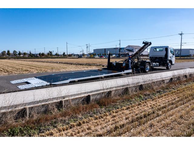 キャンター 　積載車　タイヤ固縛　サイドアオリ開閉　ラジコン　バックカメラ　最大積載量３０００ｋｇ　キーレス　極東フラトップ　レッカー（12枚目）