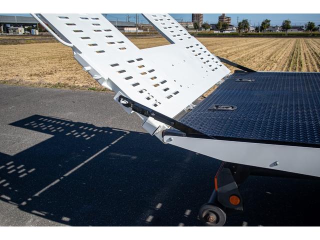 キャンター 　積載車　タイヤ固縛　サイドアオリ開閉　ラジコン　バックカメラ　最大積載量３０００ｋｇ　キーレス　極東フラトップ　レッカー（15枚目）