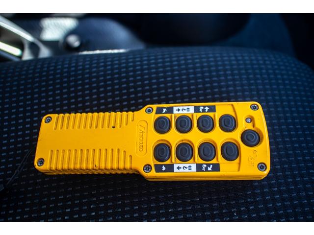 キャンター 　積載車　タイヤ固縛　サイドアオリ開閉　ラジコン　バックカメラ　最大積載量３０００ｋｇ　キーレス　極東フラトップ　レッカー（16枚目）