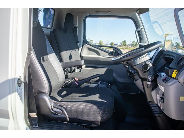 キャンター 　積載車　タイヤ固縛　サイドアオリ開閉　ラジコン　バックカメラ　最大積載量３０００ｋｇ　キーレス　極東フラトップ　レッカー（22枚目）