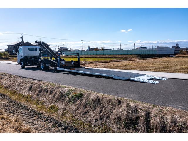 キャンター 　積載車　タイヤ固縛　サイドアオリ開閉　ラジコン　バックカメラ　最大積載量３０００ｋｇ　キーレス　極東フラトップ　レッカー（37枚目）