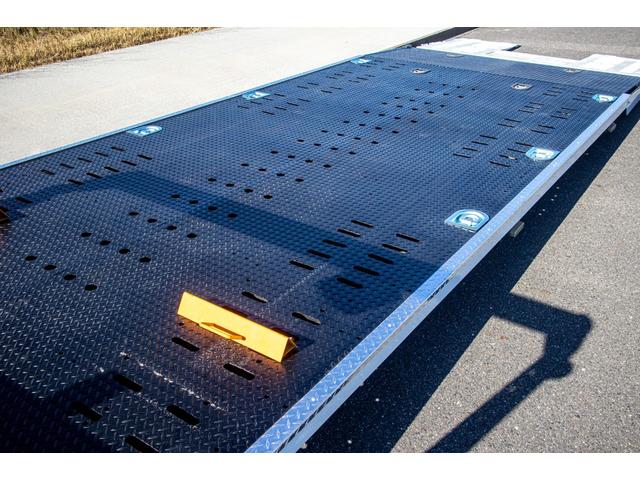 キャンター 　積載車　タイヤ固縛　サイドアオリ開閉　ラジコン　バックカメラ　最大積載量３０００ｋｇ　キーレス　極東フラトップ　レッカー（43枚目）