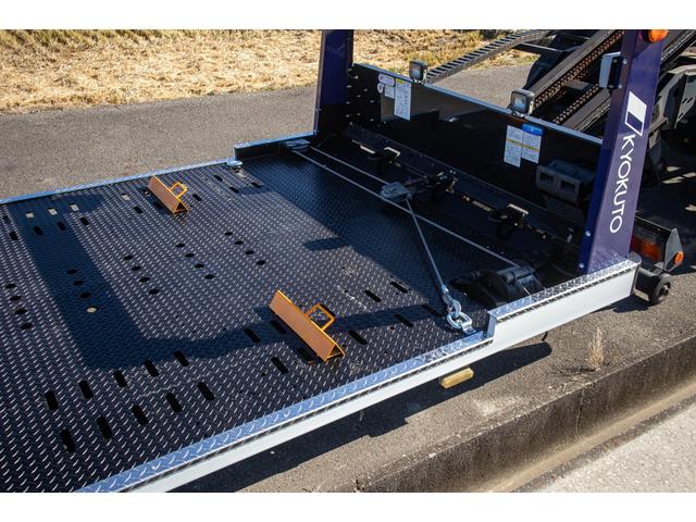 キャンター 　積載車　タイヤ固縛　サイドアオリ開閉　ラジコン　バックカメラ　最大積載量３０００ｋｇ　キーレス　極東フラトップ　レッカー（45枚目）