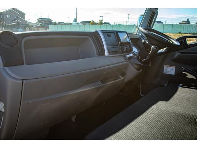 キャンター 　積載車　タイヤ固縛　サイドアオリ開閉　ラジコン　バックカメラ　最大積載量３０００ｋｇ　キーレス　極東フラトップ　レッカー（51枚目）