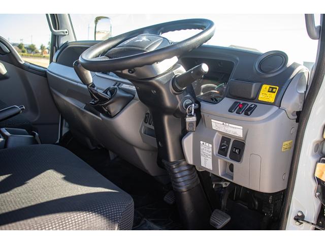 キャンター 　積載車　タイヤ固縛　サイドアオリ開閉　ラジコン　バックカメラ　最大積載量３０００ｋｇ　キーレス　極東フラトップ　レッカー（52枚目）