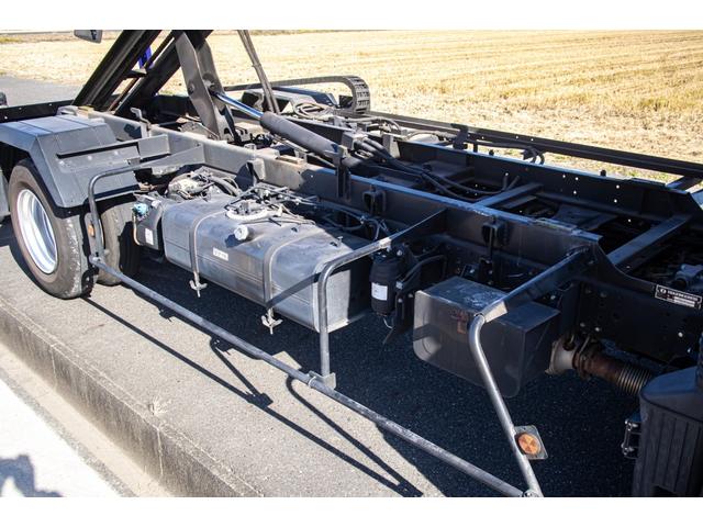 キャンター 　積載車　タイヤ固縛　サイドアオリ開閉　ラジコン　バックカメラ　最大積載量３０００ｋｇ　キーレス　極東フラトップ　レッカー（62枚目）