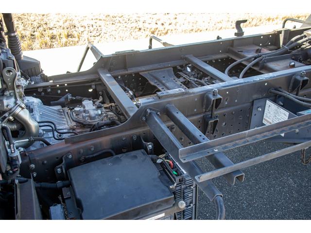 キャンター 　積載車　タイヤ固縛　サイドアオリ開閉　ラジコン　バックカメラ　最大積載量３０００ｋｇ　キーレス　極東フラトップ　レッカー（68枚目）