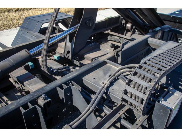 キャンター 　積載車　タイヤ固縛　サイドアオリ開閉　ラジコン　バックカメラ　最大積載量３０００ｋｇ　キーレス　極東フラトップ　レッカー（70枚目）