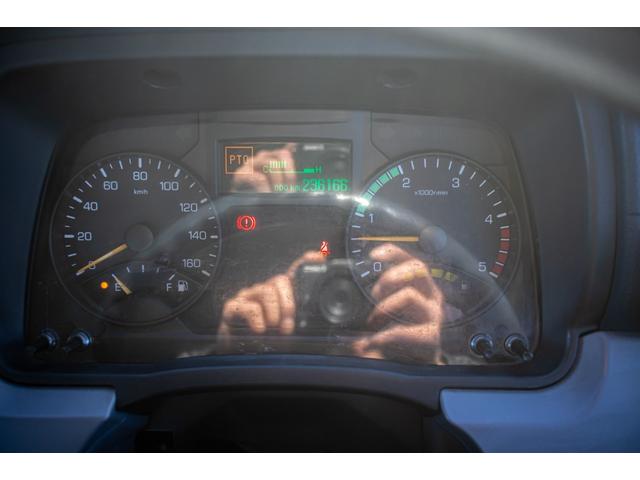 キャンター 　積載車　タイヤ固縛　サイドアオリ開閉　ラジコン　バックカメラ　最大積載量２０００ｋｇ　キーレス　極東フラトップ　レッカー（15枚目）