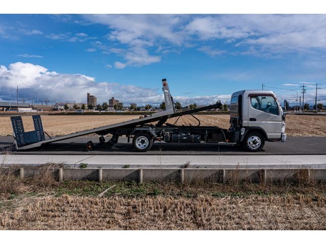 キャンター 　積載車　タイヤ固縛　サイドアオリ開閉　ラジコン　バックカメラ　最大積載量２０００ｋｇ　キーレス　極東フラトップ　レッカー（27枚目）