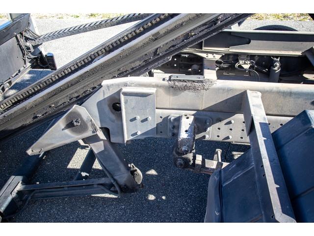 キャンター 　積載車　タイヤ固縛　サイドアオリ開閉　ラジコン　バックカメラ　最大積載量２０００ｋｇ　キーレス　極東フラトップ　レッカー（57枚目）