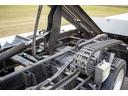 　積載車　タイヤ固縛　開閉アオリ　工具箱　　積載量３０００ｋｇ　６速ＭＴ　ラジコン　極東フラトップ　レッカー（70枚目）