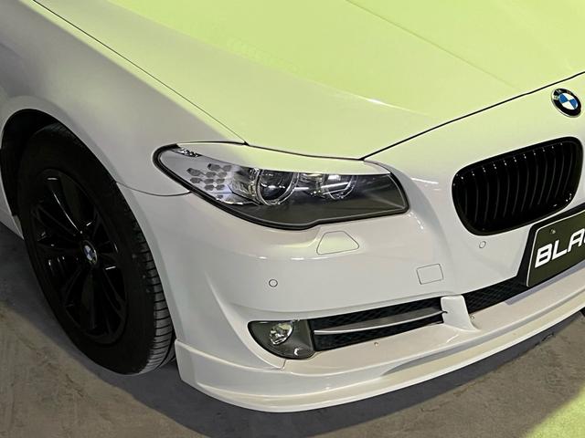 ５シリーズ ５２３ｉ　カスタム車両ホワイト＆ブラックツートンカラー／１７インチブラックアルミホイール／社外エアロ／ＥＴＣ／バックカメラ／禁煙車（16枚目）