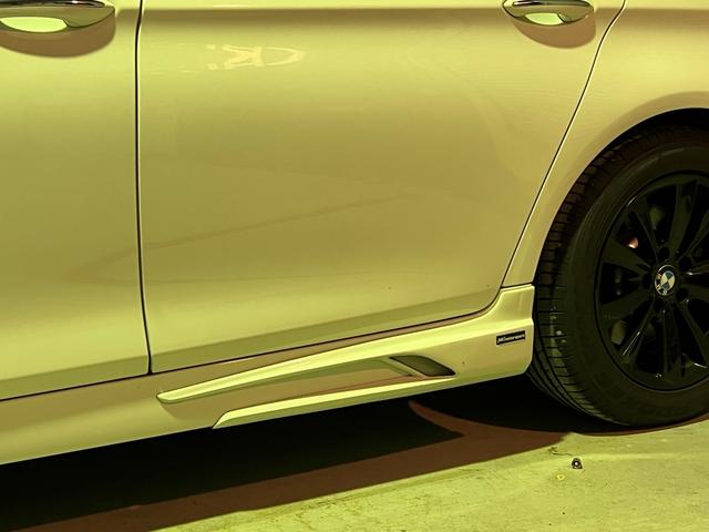 ５シリーズ ５２３ｉ　カスタム車両ホワイト＆ブラックツートンカラー／１７インチブラックアルミホイール／社外エアロ／ＥＴＣ／バックカメラ／禁煙車（24枚目）