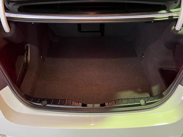 ５シリーズ ５２３ｉ　カスタム車両ホワイト＆ブラックツートンカラー／１７インチブラックアルミホイール／社外エアロ／ＥＴＣ／バックカメラ／禁煙車（34枚目）