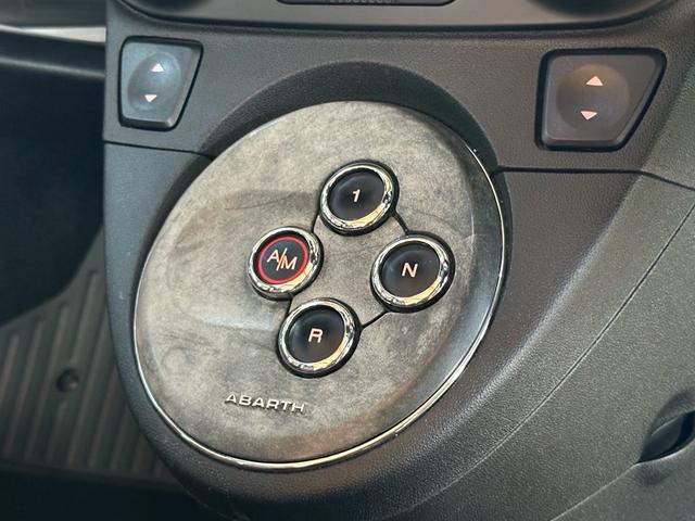 アバルト５９５Ｃ ツーリズモ　電動オープン／レコードモンツァリアマフラー／アイバッハサス＆コニアブソーバー／ドリルドローター／１７インチアルミホイール／整備記録簿あり（46枚目）