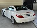 ＳＬＫ２００トレンド　レザーパッケージ／純正１７インチアルミホイール／電動オープン／ブラックガラスルーフ／後期型（41枚目）