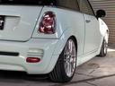 ジョンクーパーワークス　カスタム車両／６速ＭＴ／ＸＹＺ車高調／外装全塗装車両／Ｒ５６／１．６Ｌ直列４気筒ツインスクロールターボ／４ピストン・レッドキャリパー（26枚目）