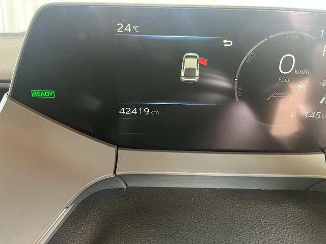 プリウス U 純正8インチディスプレィオーディオ・BSM・17インチ純正AW・シートヒーター・Bカメラ・ステアリングヒーター・ETC2.0・フルセグ・クルーズコントロール・セーフティセンス・レーンキープアシスト(18枚目)