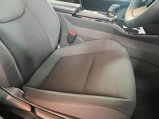 プリウス U 純正8インチディスプレィオーディオ・BSM・17インチ純正AW・シートヒーター・Bカメラ・ステアリングヒーター・ETC2.0・フルセグ・クルーズコントロール・セーフティセンス・レーンキープアシスト(27枚目)