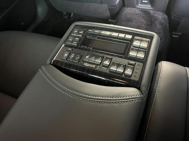 LEXUS LS LS600HL