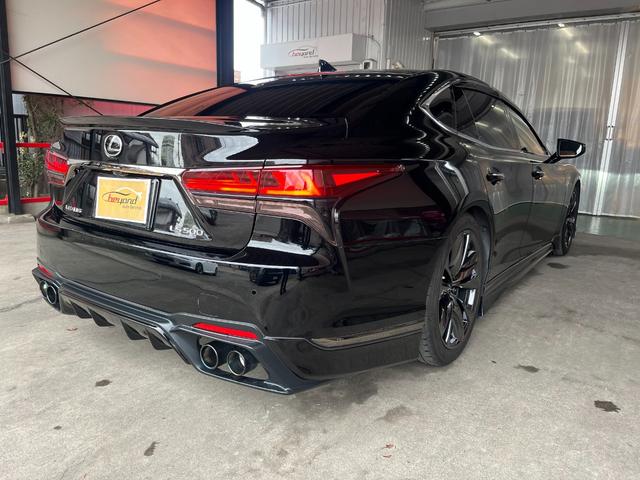 ＬＳ ＬＳ５００　バージョンＬ　後期・マクレビ・エイムゲインＦリップスポイラー・サイド＆リヤ＆トランクスポイラー社外エアロパーツ・ＴＲＤマフラー・赤黒革・ムーンルーフ・シートヒーター・デジタルインナーミラー・全周囲カメラ・ＨＵＤ（14枚目）