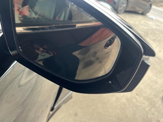 ＬＳ ＬＳ５００　バージョンＬ　後期・マクレビ・エイムゲインＦリップスポイラー・サイド＆リヤ＆トランクスポイラー社外エアロパーツ・ＴＲＤマフラー・赤黒革・ムーンルーフ・シートヒーター・デジタルインナーミラー・全周囲カメラ・ＨＵＤ（22枚目）