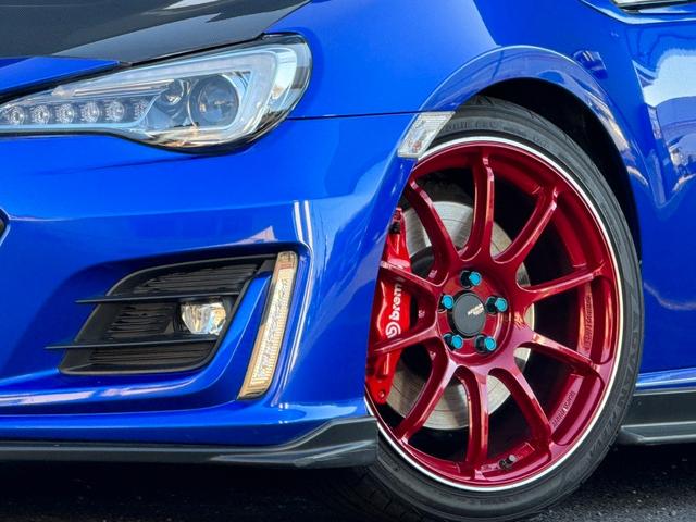 ＳＴＩ　スポーツ　ＳＴＩエアロ／パナソニック７インチナビ／レーダー探知機／ＢＬＩＴＺ車高調整式サスペンション／ＡＤＶＡＮレーシング１８インチホイール／前後ドライブレコーダー／カーボンボンネット／バックカメラ／禁煙車(11枚目)