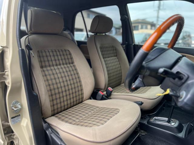 ミラジーノ ジーノ　ユーザー買取車／４ＡＴ車両／ベージュ全塗装／ウッドコンビハンドル／ウッド調パネル／ミニライト製１４インチアルミホイール／ｃａｒｒｏｚｚｅｒｉａ２Ｄオーディオ／ワンセグＴＶ／ＣＤ・ＤＶＤ／ＥＴＣ（32枚目）