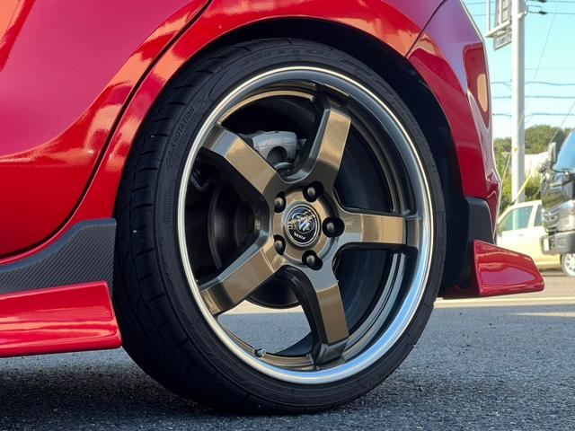 スイフトスポーツ ベースグレード ユーザー買取車/KUHLフルカスタムコンプリート/KUHLエアロ6点(フロント,サイド,リア,GTウィング,アイライン)/KUHL4テールスラッシュマフラー/VERZ18インチホイール/TEIN車高調(18枚目)