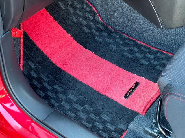 スイフトスポーツ ベースグレード ユーザー買取車/KUHLフルカスタムコンプリート/KUHLエアロ6点(フロント,サイド,リア,GTウィング,アイライン)/KUHL4テールスラッシュマフラー/VERZ18インチホイール/TEIN車高調(30枚目)