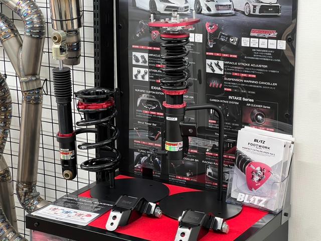 スイフトスポーツ ベースグレード ユーザー買取車/KUHLフルカスタムコンプリート/KUHLエアロ6点(フロント,サイド,リア,GTウィング,アイライン)/KUHL4テールスラッシュマフラー/VERZ18インチホイール/TEIN車高調(65枚目)
