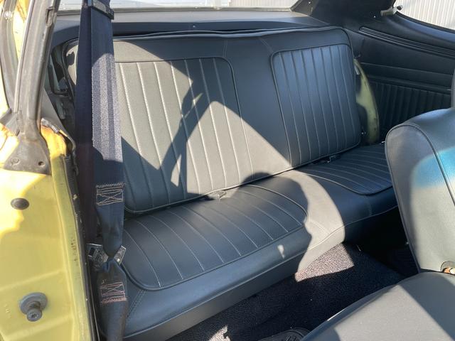 プリムスその他  1974ダスター ゴールドダスター ユーザー買取車 MSDデスビ 電動ファン パワステ 追加3連メーター 黒革 天井張替 グラント製ステアリング KENWOODオーディオ ETC(11枚目)