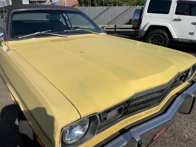 プリムスその他  1974ダスター ゴールドダスター ユーザー買取車 MSDデスビ 電動ファン パワステ 追加3連メーター 黒革 天井張替 グラント製ステアリング KENWOODオーディオ ETC(19枚目)