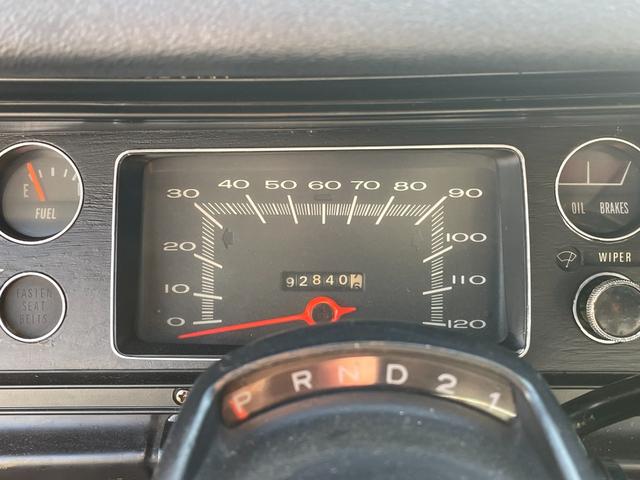 プリムスその他  1974ダスター ゴールドダスター ユーザー買取車 MSDデスビ 電動ファン パワステ 追加3連メーター 黒革 天井張替 グラント製ステアリング KENWOODオーディオ ETC(32枚目)