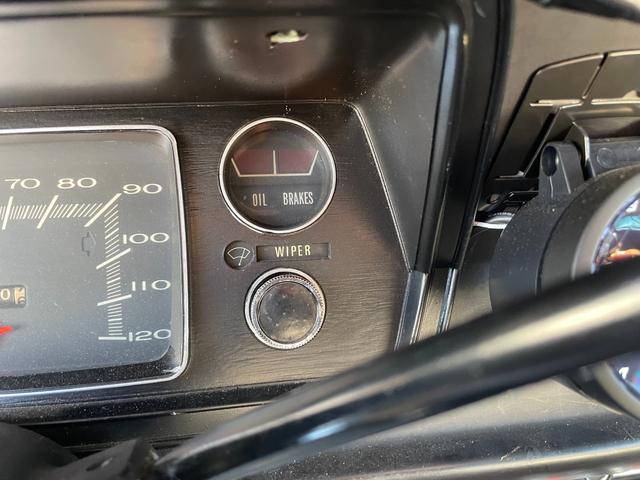 プリムスその他  1974ダスター ゴールドダスター ユーザー買取車 MSDデスビ 電動ファン パワステ 追加3連メーター 黒革 天井張替 グラント製ステアリング KENWOODオーディオ ETC(34枚目)