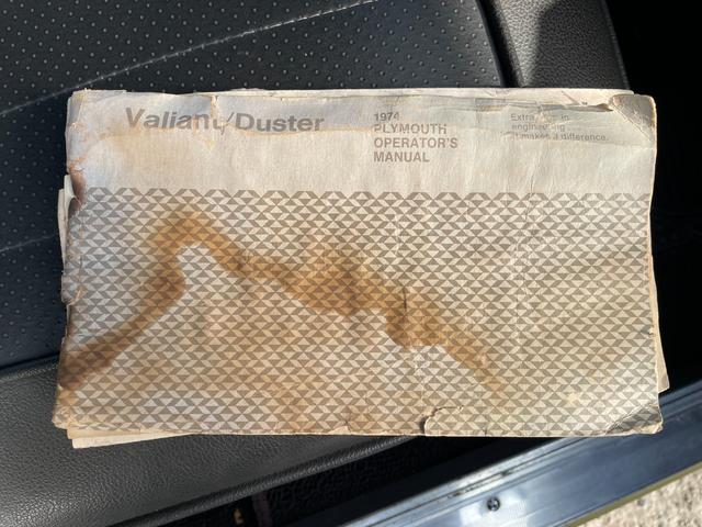 プリムスその他  1974ダスター ゴールドダスター ユーザー買取車 MSDデスビ 電動ファン パワステ 追加3連メーター 黒革 天井張替 グラント製ステアリング KENWOODオーディオ ETC(41枚目)