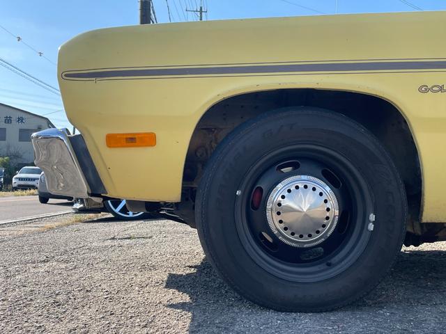 プリムスその他  1974ダスター ゴールドダスター ユーザー買取車 MSDデスビ 電動ファン パワステ 追加3連メーター 黒革 天井張替 グラント製ステアリング KENWOODオーディオ ETC(51枚目)