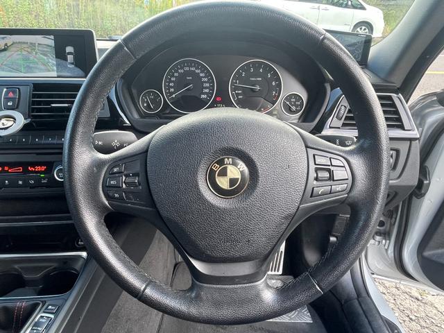 ３シリーズ ３２０ｉ　自社買取　６ＭＴ　Ａ－ＲＥＡＬエアロ　ＲＥＭＵＳ４本出しマフラー　ＢＣレーシング車高調　ＷＯＲＫ２０インチアルミ　リアスポイラー　ナビ　バックカメラ　ミラー一体型ＥＴＣ　メモリー機能付きパワーシート（12枚目）