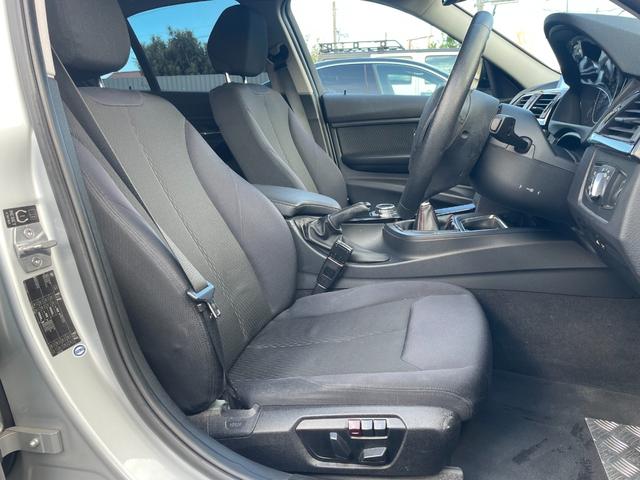 ３シリーズ ３２０ｉ　自社買取　６ＭＴ　Ａ－ＲＥＡＬエアロ　ＲＥＭＵＳ４本出しマフラー　ＢＣレーシング車高調　ＷＯＲＫ２０インチアルミ　リアスポイラー　ナビ　バックカメラ　ミラー一体型ＥＴＣ　メモリー機能付きパワーシート（15枚目）