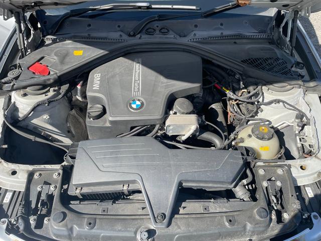 ３シリーズ ３２０ｉ　自社買取　６ＭＴ　Ａ－ＲＥＡＬエアロ　ＲＥＭＵＳ４本出しマフラー　ＢＣレーシング車高調　ＷＯＲＫ２０インチアルミ　リアスポイラー　ナビ　バックカメラ　ミラー一体型ＥＴＣ　メモリー機能付きパワーシート（29枚目）