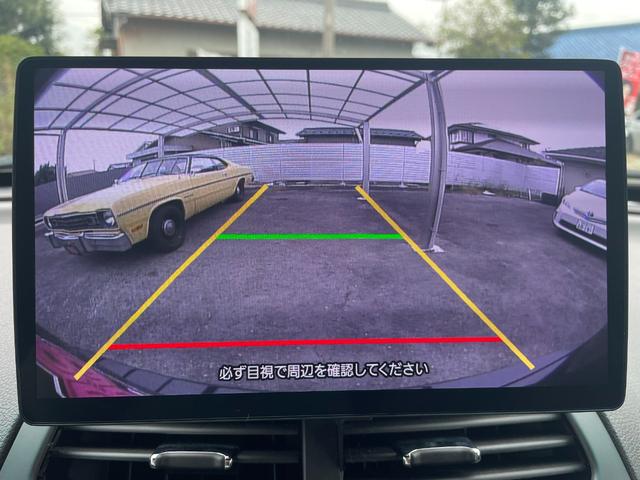 エクスプローラー リミテッド　エコブースト　サンルーフ　黒革　ジオバンナ２２インチアルミ　フリップダウンモニター　バックカメラ　ナビ　ＥＴＣ　パワーバックゲート　メモリーパワーシート　シートヒーター＆クーラー　クリアランスソナー　ルーフレール（6枚目）