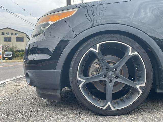 エクスプローラー リミテッド　エコブースト　サンルーフ　黒革　ジオバンナ２２インチアルミ　フリップダウンモニター　バックカメラ　ナビ　ＥＴＣ　パワーバックゲート　メモリーパワーシート　シートヒーター＆クーラー　クリアランスソナー　ルーフレール（47枚目）