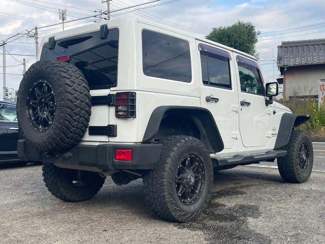 ジープ・ラングラーアンリミテッド サハラ Rugged Ridgeアイアンバンパー JAOS2インチリフトアップ キット FUEL17インチアルミ オーバーフェンダー ナビ フルセグTV バック・サイドカメラ ETC 純正サブウーハー(40枚目)