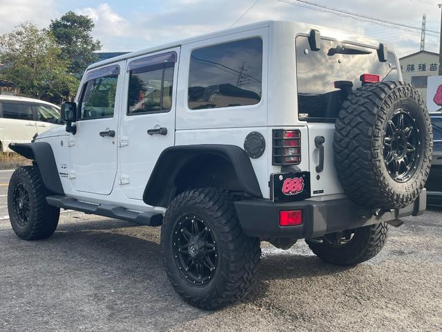 ジープ・ラングラーアンリミテッド サハラ Rugged Ridgeアイアンバンパー JAOS2インチリフトアップ キット FUEL17インチアルミ オーバーフェンダー ナビ フルセグTV バック・サイドカメラ ETC 純正サブウーハー(42枚目)