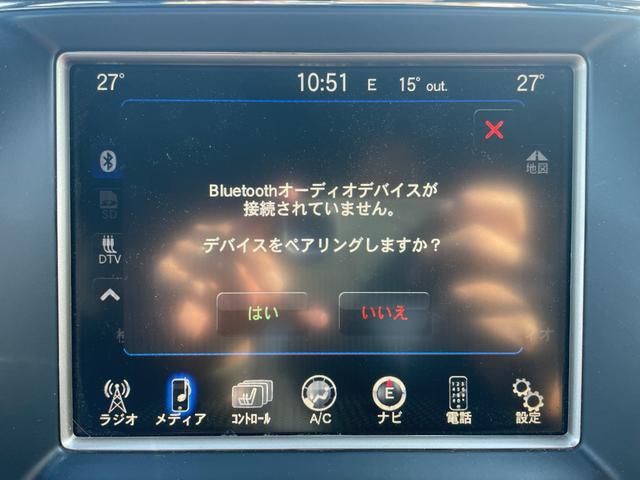 ジープ・グランドチェロキー リミテッド　後期　オーバーフェンダー　ヒッチメンバー　黒本革　シートヒーター＆クーラー　純正ナビ　フルセグＴＶ　バックカメラ　Ｂｌｕｅｔｏｏｔｈ　ＥＴＣ　ドラレコ　パワーリアゲート　エアサス　ステアリングヒーター（10枚目）