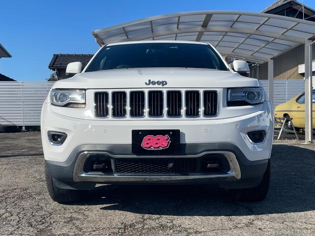 ジープ・グランドチェロキー リミテッド　後期　オーバーフェンダー　ヒッチメンバー　黒本革　シートヒーター＆クーラー　純正ナビ　フルセグＴＶ　バックカメラ　Ｂｌｕｅｔｏｏｔｈ　ＥＴＣ　ドラレコ　パワーリアゲート　エアサス　ステアリングヒーター（40枚目）